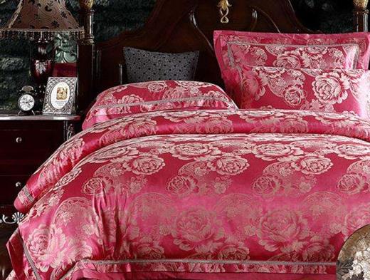 床上用品十大排行榜,羅萊家紡產(chǎn)品優(yōu)質(zhì),紫羅蘭家紡自主創(chuàng)新