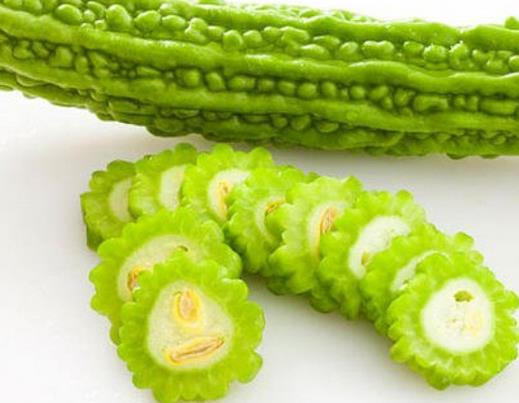 十大降血糖食物排行榜,苦瓜調節血糖,燕麥利于排便