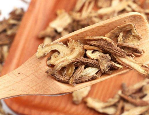 十大補血食物排行榜,當(dāng)歸氣味甘甜,烏骨雞可溫中益氣