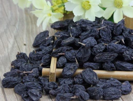 十大補血食物排行榜,當(dāng)歸氣味甘甜,烏骨雞可溫中益氣