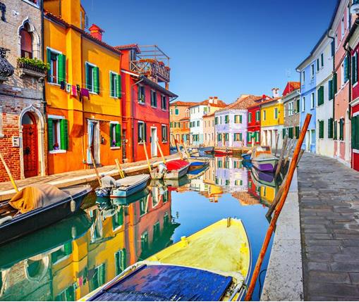 世界十大最炫彩的城市,摩洛哥舍夫沙萬(wàn)以藍(lán)色建筑聞名