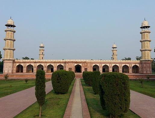 世界十大最著名的墳墓,泰姬陵很有名,兵馬俑舉世聞名