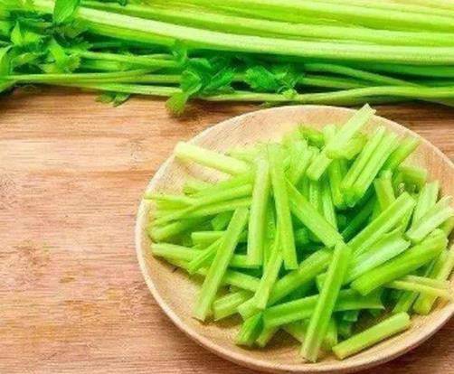 十大最佳降血壓蔬菜排名,苦瓜限制鈉離子內流,芹菜增加血管彈性