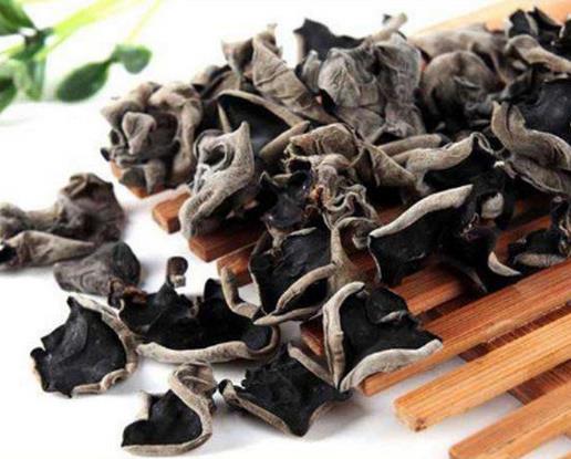 降血糖最快的十種蔬菜排名,苦瓜纖維素含量多,洋蔥清理膽固醇