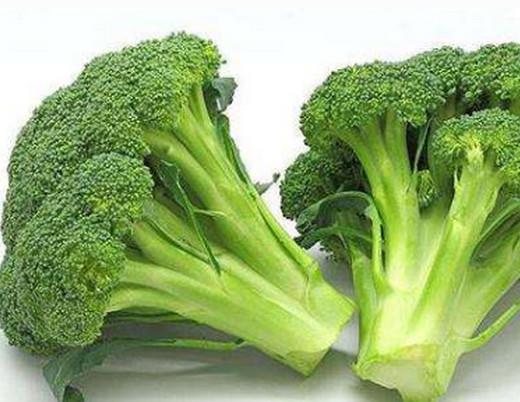 十大最佳降血壓蔬菜排名,苦瓜限制鈉離子內流,芹菜增加血管彈性