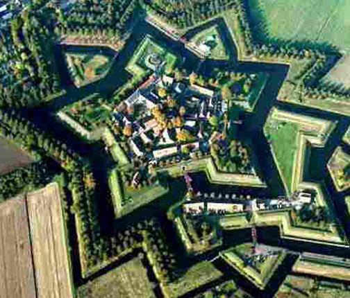 世界十大最讓人驚嘆的護城河,梅登城堡、博丁安城堡值得留戀