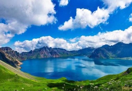 國內(nèi)十大旅游城市排行榜,伊犁很夢幻、長白山是滿族發(fā)祥地