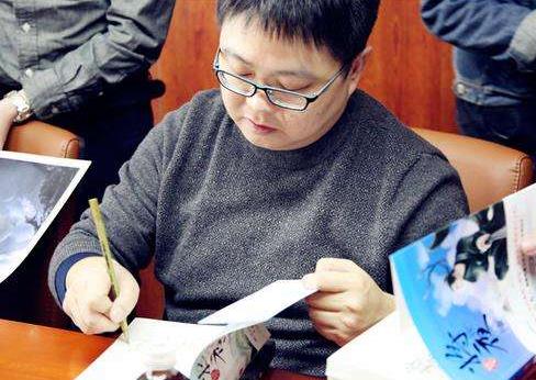 十大神級小說作者,唐家三少、辰東的作品令人愛不釋手