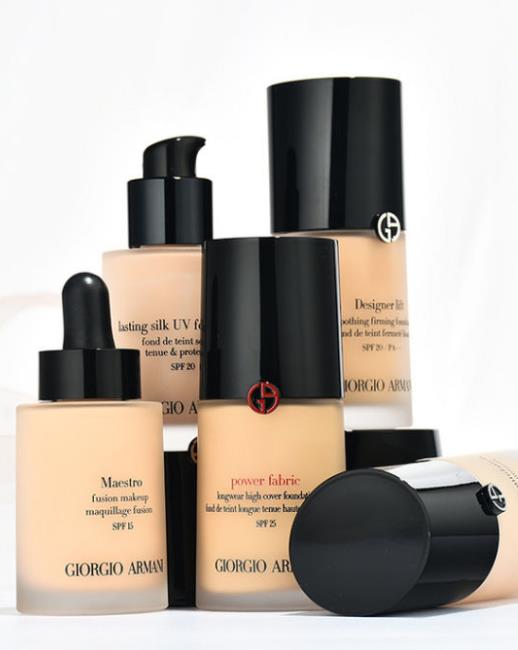 好用不脫妝粉底液排名,蘭蔻持粉底液、雅詩蘭黛粉底液輕薄無負擔