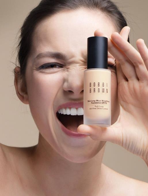 好用不脫妝粉底液排名,蘭蔻持粉底液、雅詩蘭黛粉底液輕薄無負擔