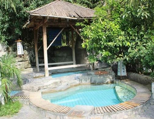 貴州十大最好溫泉排名,黃平浪洞森林溫泉、烏當保利國際溫泉很不錯