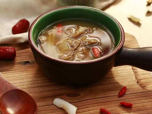 廣東十大靚湯排名,五指毛桃豬骨湯、黨參黃芪燉雞湯美味又滋補