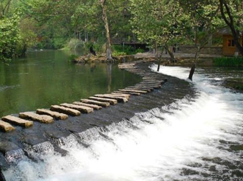 貴陽十大免費景點,阿哈湖國家濕地公園、多彩貴州城有民族特色