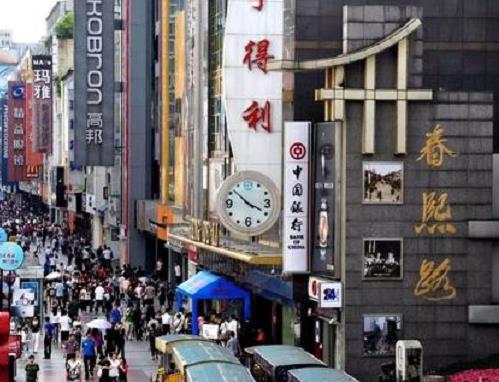 成都旅游必去的網(wǎng)紅景點(diǎn),寬窄巷子、錦里古街感受古蜀文化