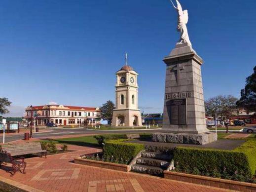 新西蘭最適合窮游的5個小鎮,福克斯小鎮、蒂阿瑙消費性價比很高