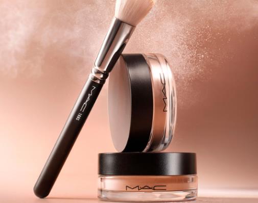 全球最持久的定妝產品,玫珂菲控油噴霧、魅可無瑕柔光散粉無懼出油