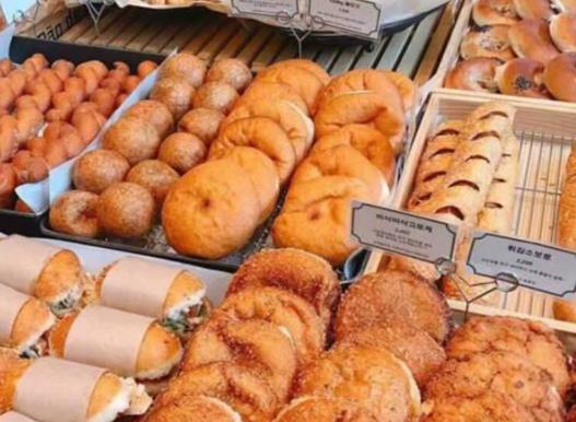 嘉興十大面包甜品店排行榜,榮榮糕點很精致、晨晨月餅滿口肉香