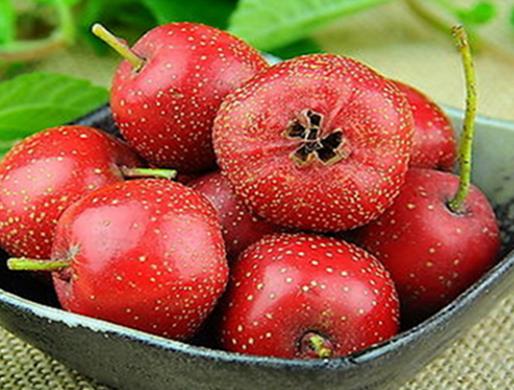 容易引起孕婦流產(chǎn)的東西,菠蘿會(huì)引起孕婦中毒,生大蒜易引起腹瀉