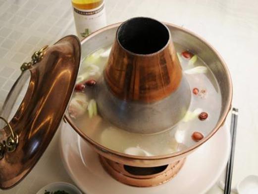 吉林十大火鍋店排行榜,鼎匯豐重慶老火鍋、燈火小團(tuán)圓重慶老火鍋很不錯(cuò)