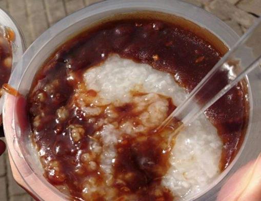 蘇州十大熱門(mén)小吃店排名,老成都吃貨鋪人氣火爆、潘玉麟糖粥攤要排隊(duì)