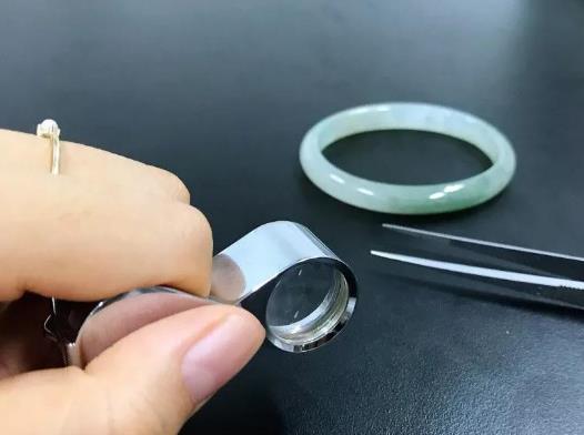 中國十大隱形高薪行業排名,網絡營銷師收入高、景觀設計需求大