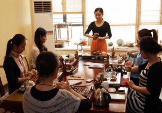 深圳十大職業教育機構排名,深圳職業技術學院、羅湖區人才培訓中心很專業