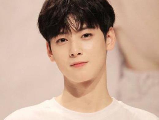 韓國十大美男明星排行,孔劉很暖會照顧人,玄彬的氣質溫文儒雅