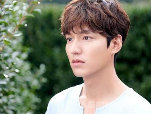 韓國十大美男明星排行,孔劉很暖會照顧人,玄彬的氣質溫文儒雅