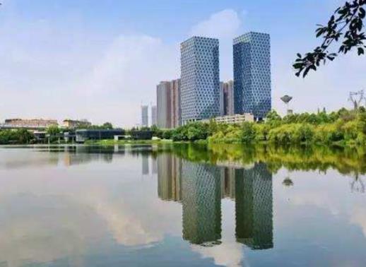 德陽十大公園廣場排行榜,三星堆大草原適合散步、東湖山公園環境很好