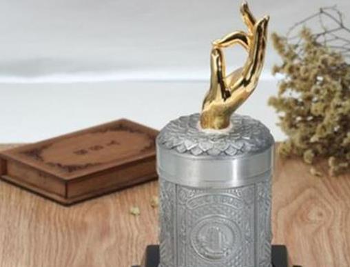 中國十大最貴香煙排名,利群香煙十分醇香,和天下香煙不對外銷售