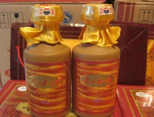 中國最貴的十瓶白酒,1935年賴茅價格震驚全場、漢帝茅臺非常有名氣