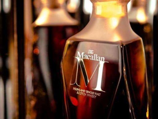 世界最貴的十大奢華名酒,萊伊925龍舌蘭、蘇格蘭迪瓦伏特加有價無市