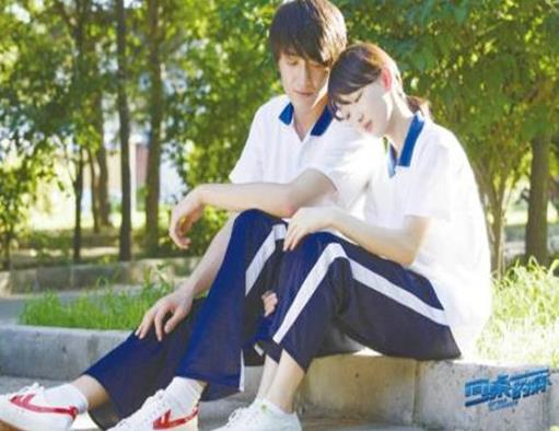 周冬雨八大電影排行榜,少年的你生動形象、山楂樹之戀評價很