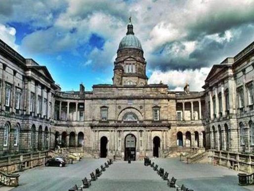 十大英國名牌大學(xué)排行榜,劍橋大學(xué)、牛津大學(xué)國際公認(rèn)的學(xué)術(shù)地位高