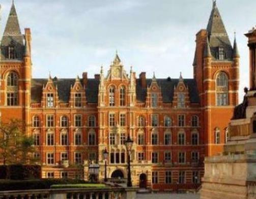 十大英國名牌大學(xué)排行榜,劍橋大學(xué)、牛津大學(xué)國際公認(rèn)的學(xué)術(shù)地位高