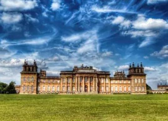 世界十大著名宮殿排行榜,故宮歷史研究價值高、布達拉宮氣勢恢宏