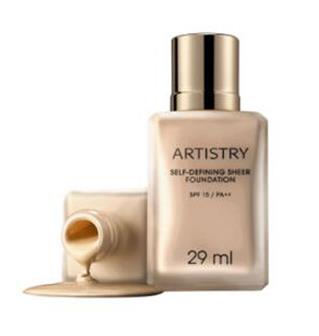 十大敏感肌膚粉底液排行榜,茵芙莎晶透溢彩底液滋潤妝感完美