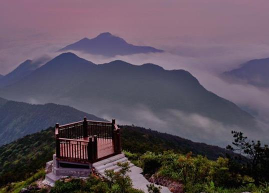 浙江十大高峰排行榜,黃茅尖海拔高、霧林山景色非常的秀麗