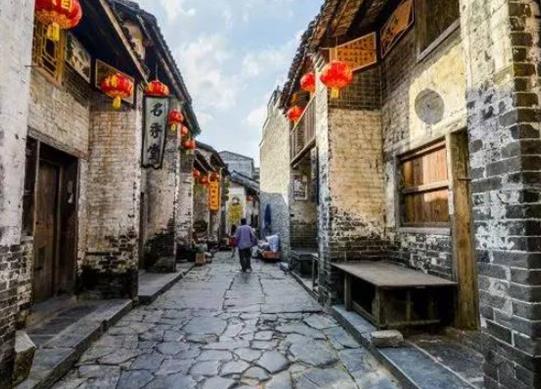 廣西十大古鎮(zhèn)排行榜,黃姚古鎮(zhèn)歷史悠久、興坪古鎮(zhèn)有著天然風(fēng)景區(qū)