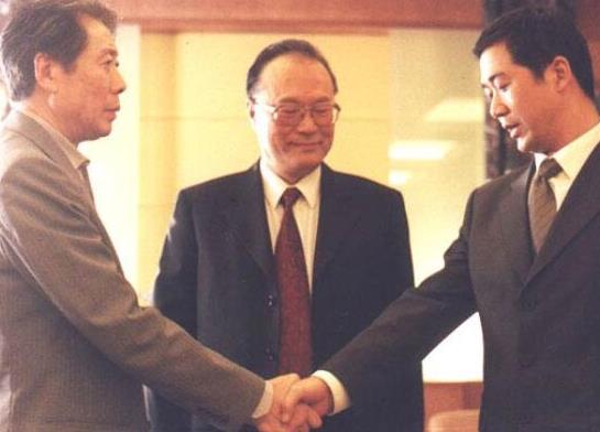 中國十大經典反腐電視劇,龍年檔案、我主浮沉收視率很不錯