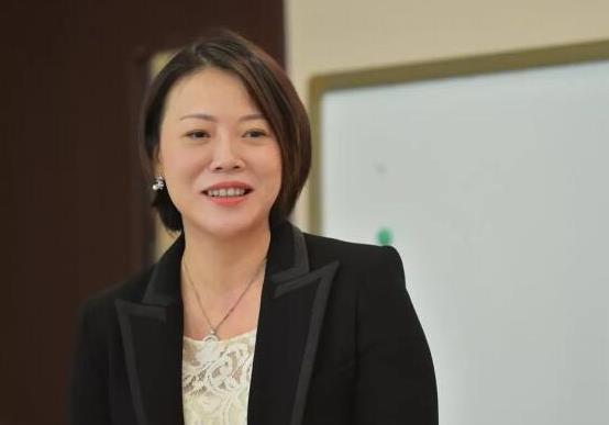 2021胡潤全球十大白手起家女富豪榜,鐘慧娟、范紅衛都非常有實力