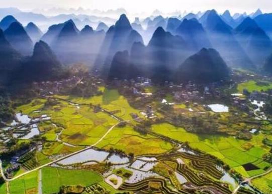 中國面積最大十大省份,新疆地處亞歐大陸腹地、西藏是世界屋脊