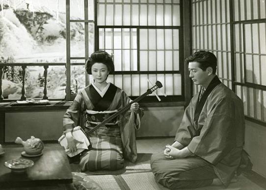 日本十大文學名著排行榜,《源氏物語》《雪國》都非常受歡迎