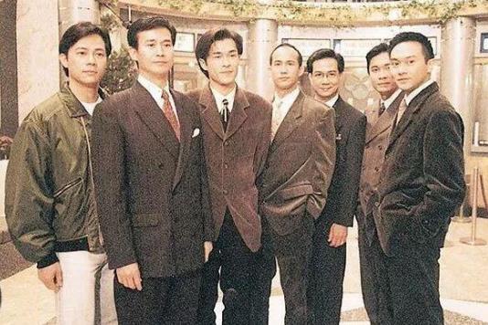 十大香港商戰(zhàn)電視劇排行榜,大時(shí)代令人熱血沸騰、創(chuàng)世紀(jì)創(chuàng)記錄