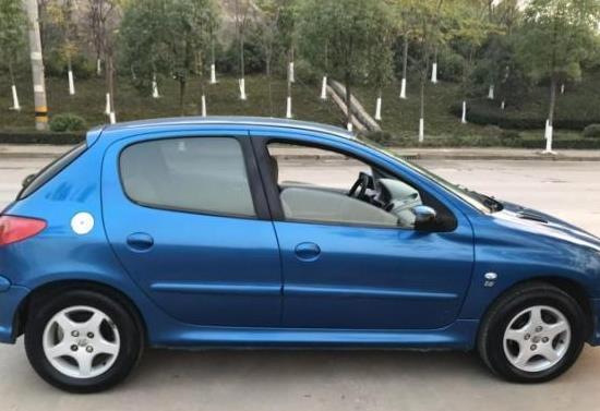 十款適合女生開的車,大眾甲殼蟲超級萌、大眾polo備受用戶喜愛