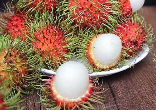 十大形狀最奇葩的水果,蓮霧被譽為“水果皇帝”、荔枝果又稱為阿基果