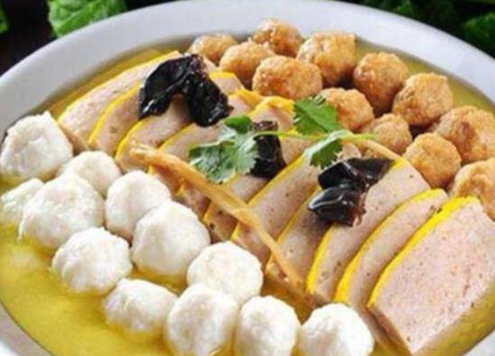 十大武漢特色菜排名,清蒸武昌魚營養(yǎng)價值高、紅蒜薹炒臘肉非常香