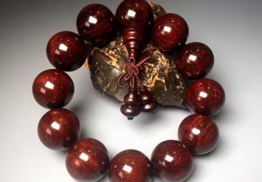 十大木質手串排行榜,崖柏木質手串、小葉紫檀木質手串有內涵