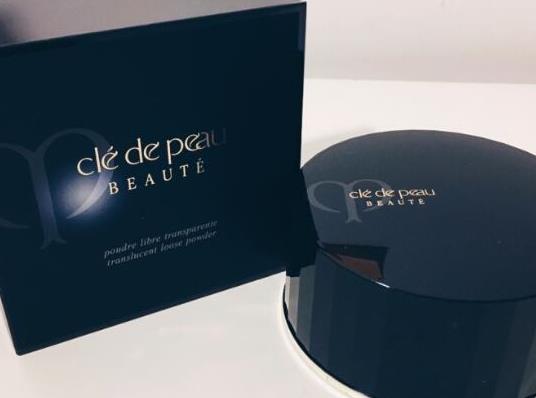 十大散粉品牌排行榜,雅莉格絲散粉粉質細膩、紀梵希散粉妝感通透