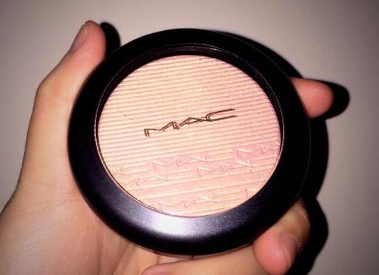 十大高光品牌排行榜,肌膚之鑰高光、羅拉瑪斯亞高光妝容很通透